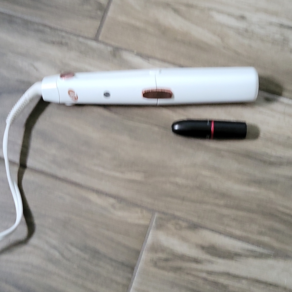T3SinglePass Compact Travel Styling Flat Iron with - Picture 6 of 6